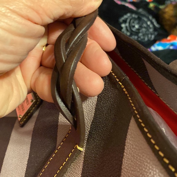 Dooney and Bourke large tote.  New with tag - Picture 5 of 14
